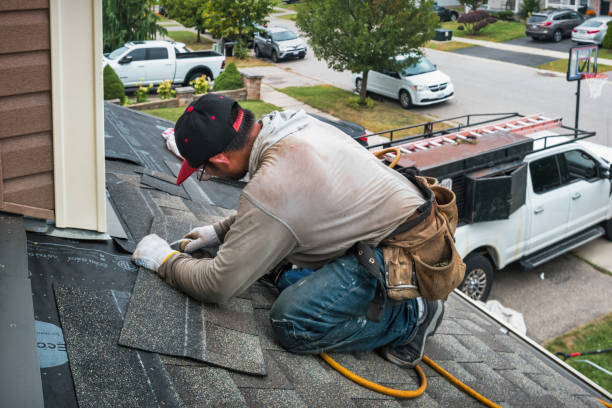 Professional Gutter Installation technician working in Hampstead, NC
